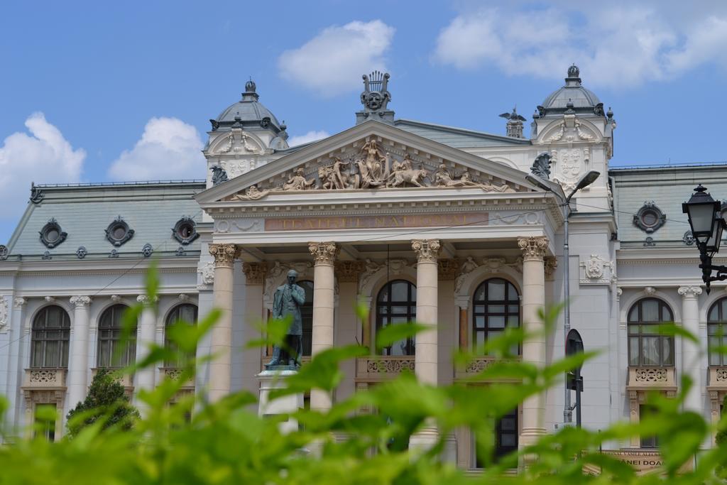 Casa De Oaspeti Sfantul Nicolae Яссы Экстерьер фото